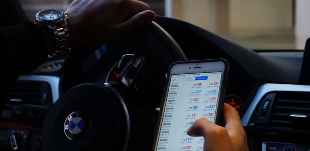 Driver using cellphone while driving